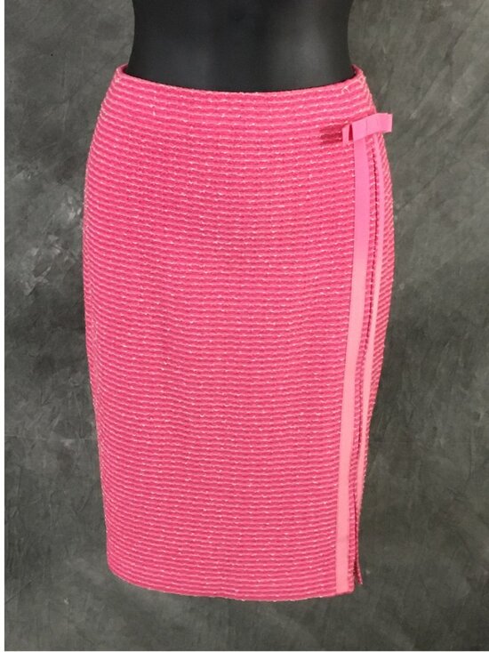 BEAUTIFUL St John couture knit pink multi jacket skirt suit size 2 - Picture 11 of 12